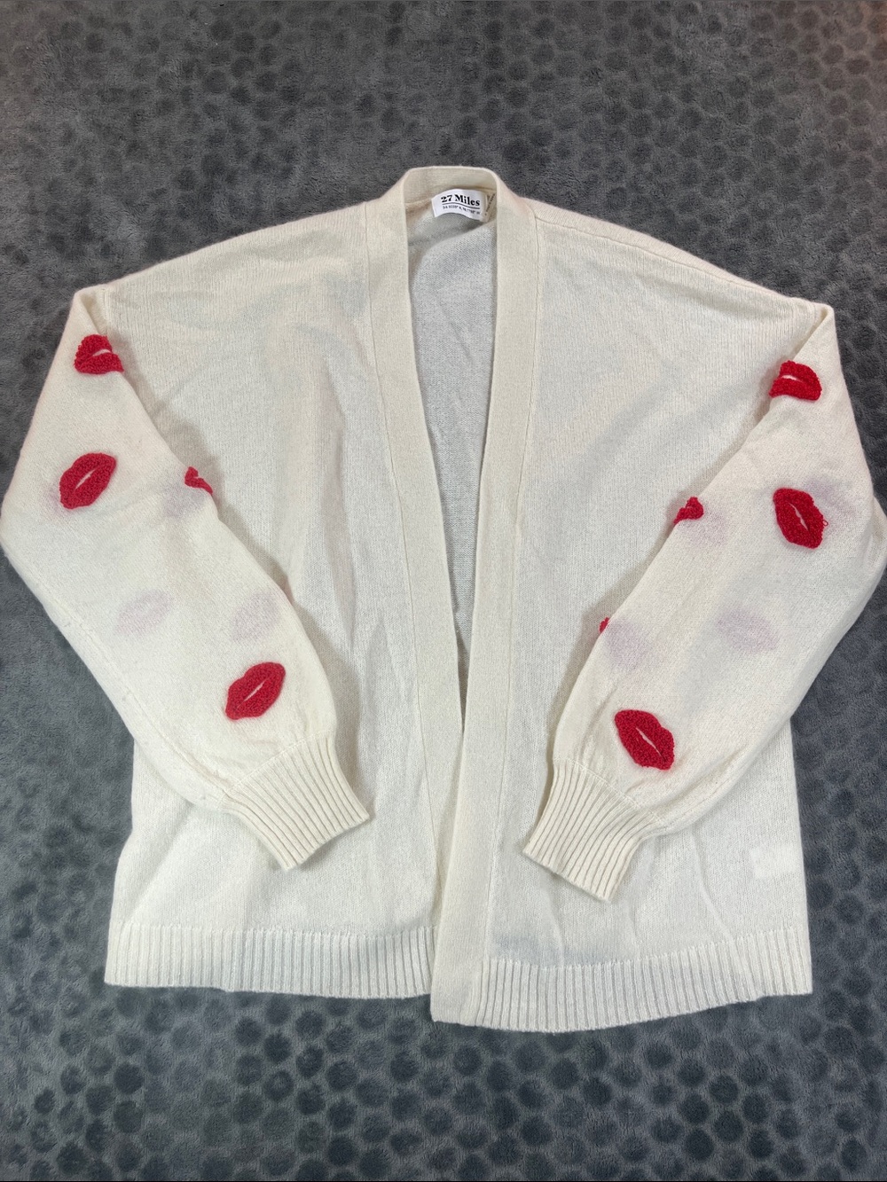 27 Miles Malibu 100% Cashmere Red Lips Kiss Cardigan Sweater S